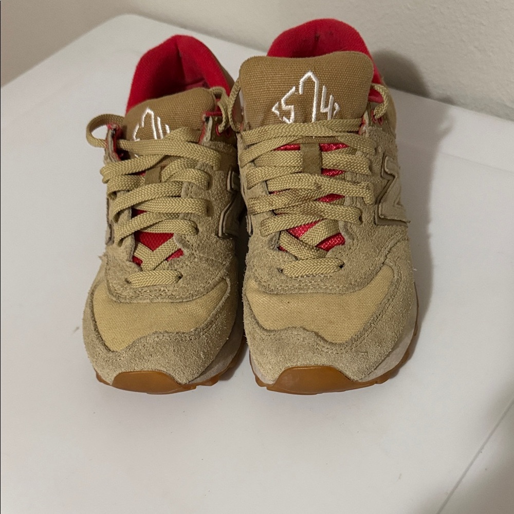 New Balance Olive green and pink Sneakers